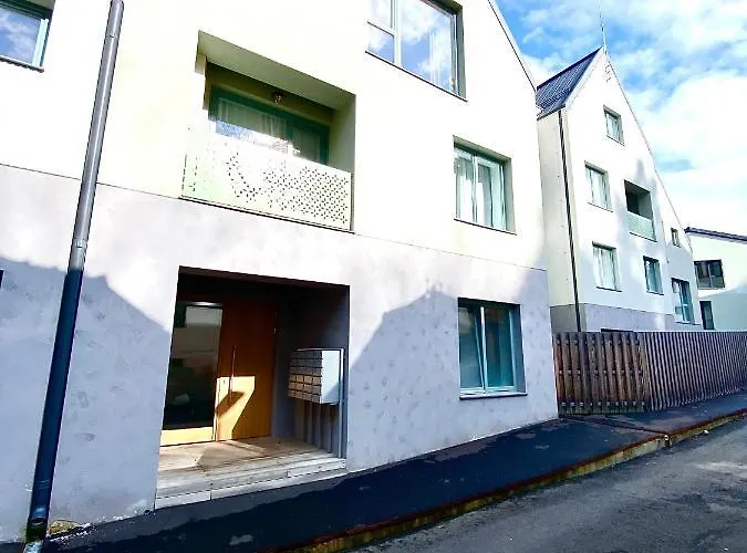 Mountain Trail * בראשוב